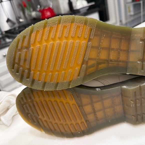 Dr. Martens Women’s 1460 Smooth White Leather Combat Boots Sz US 8 EU 39 NEW! - Picture 11 of 12